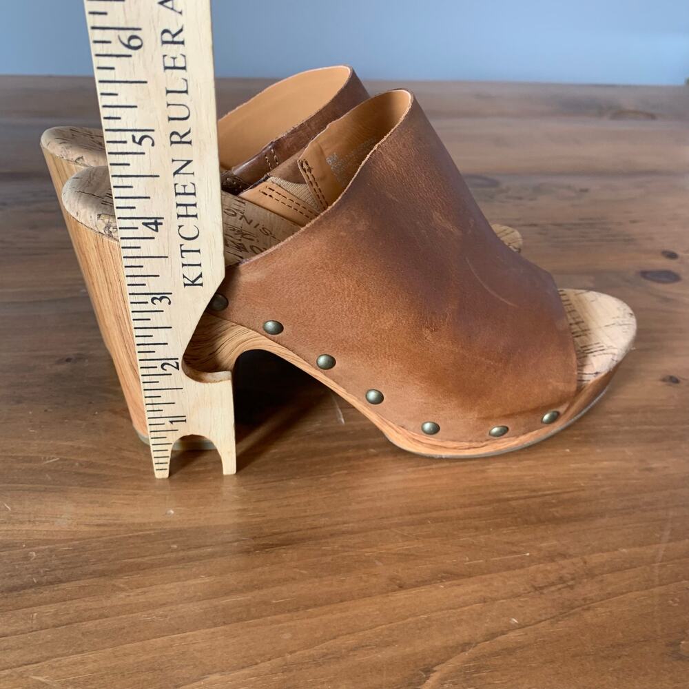 Kork-Ease Womens Clog Sz 6M Camel Danika Wood Stud Mule Peep Open Toe Sandals - Picture 12 of 16